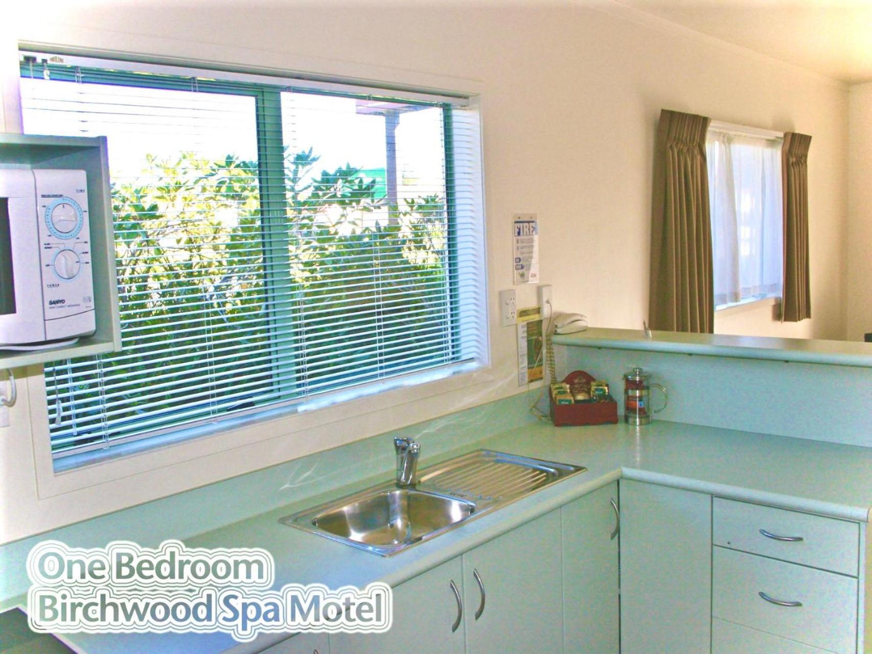 Birchwood Spa Motel Роторуа Экстерьер фото