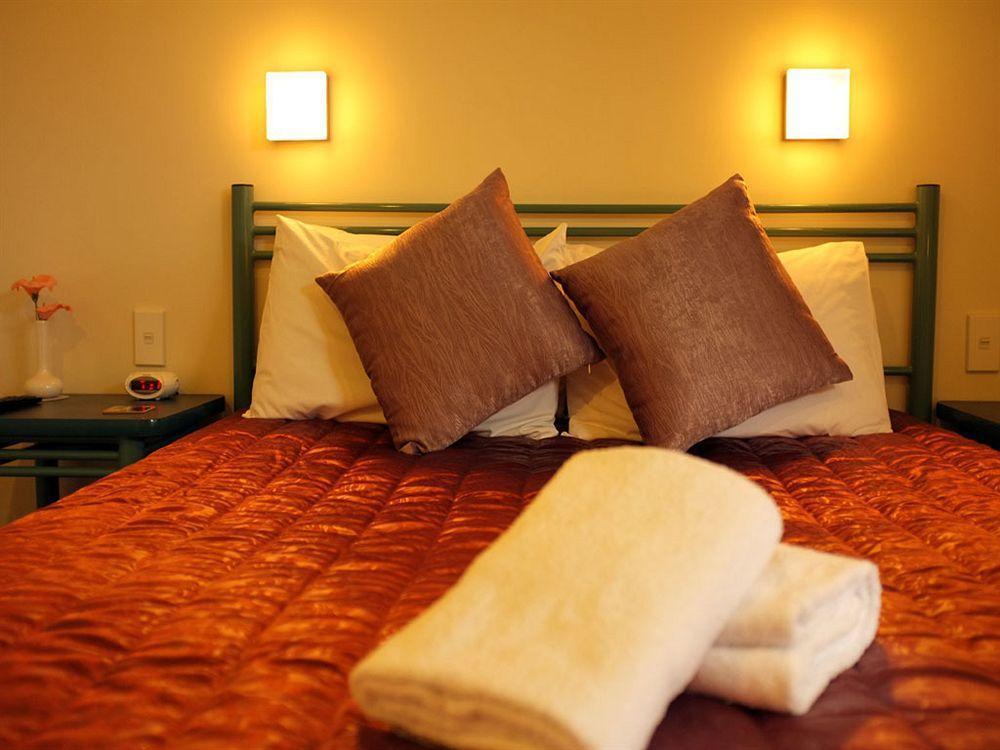 Birchwood Spa Motel Роторуа Экстерьер фото