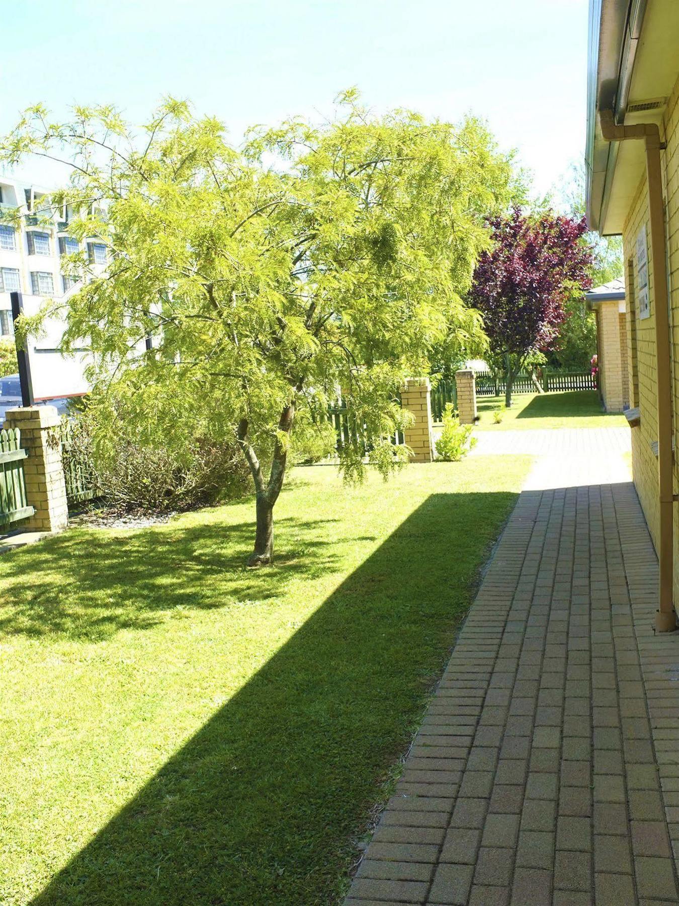Birchwood Spa Motel Роторуа Экстерьер фото